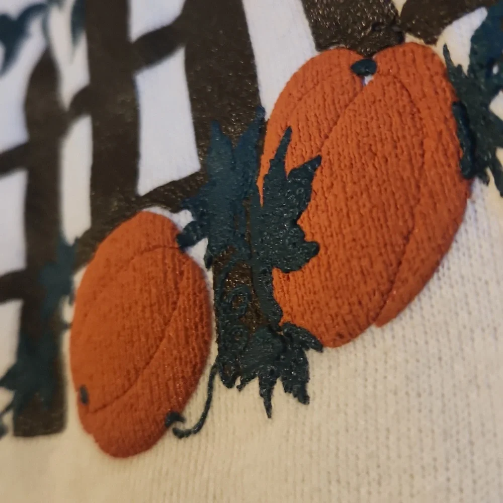 Vintage Jerzees, Fall, Autumn, White Sweatshirt w Scarecrow &  Sunflower Design - Picture 6 of 7